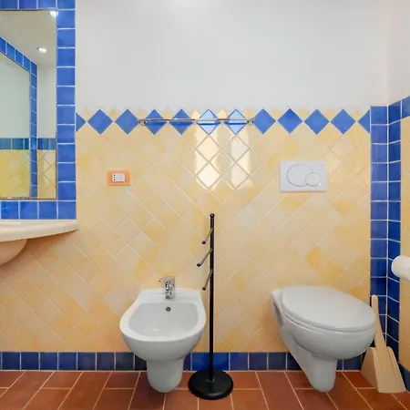 Casa Mare E Monti بيت للعطل